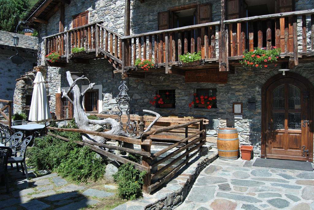 Casa Vacanza La Rocca Chiesa in Valmalenco Ngoại thất bức ảnh
