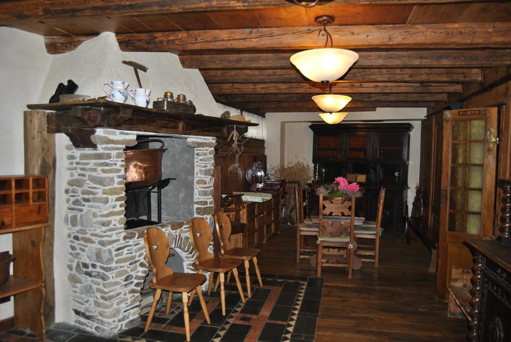 Casa Vacanza La Rocca Chiesa in Valmalenco Ngoại thất bức ảnh