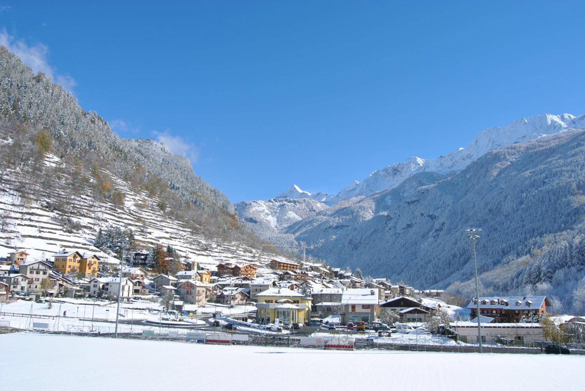 Casa Vacanza La Rocca Chiesa in Valmalenco Ngoại thất bức ảnh