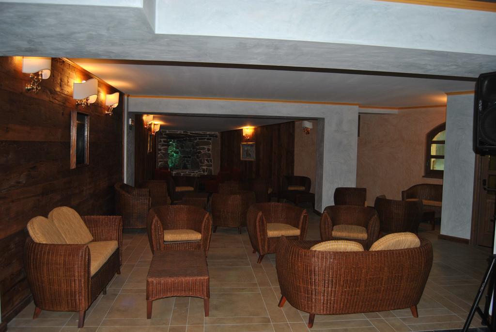 Casa Vacanza La Rocca Chiesa in Valmalenco Ngoại thất bức ảnh