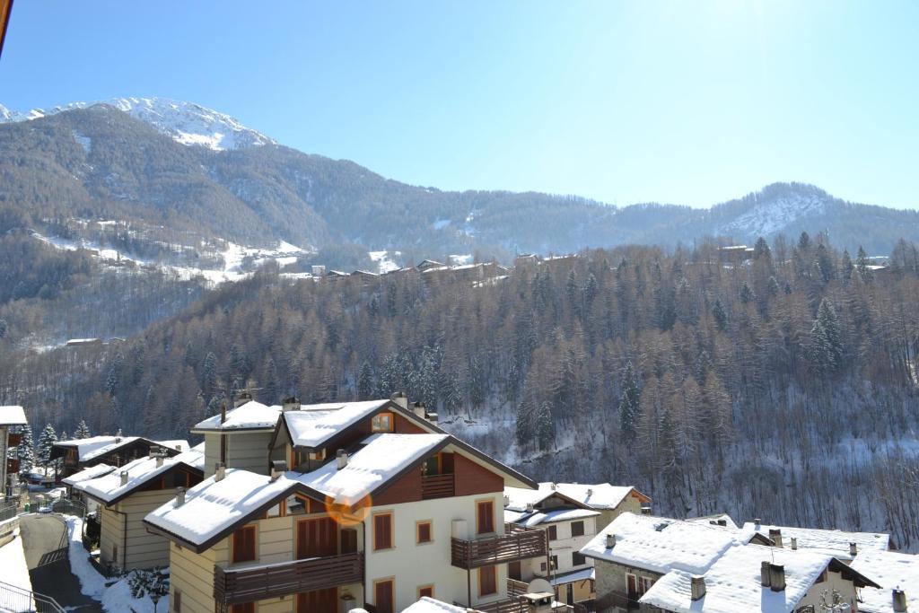 Casa Vacanza La Rocca Chiesa in Valmalenco Phòng bức ảnh