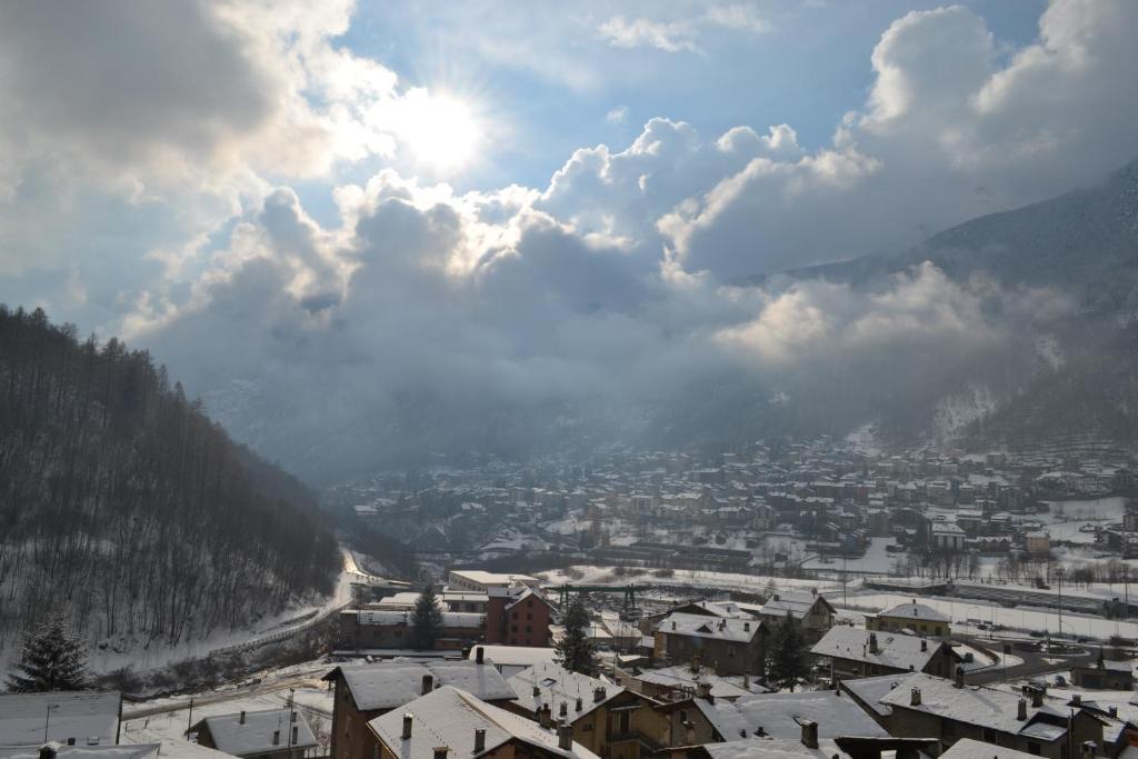 Casa Vacanza La Rocca Chiesa in Valmalenco Phòng bức ảnh